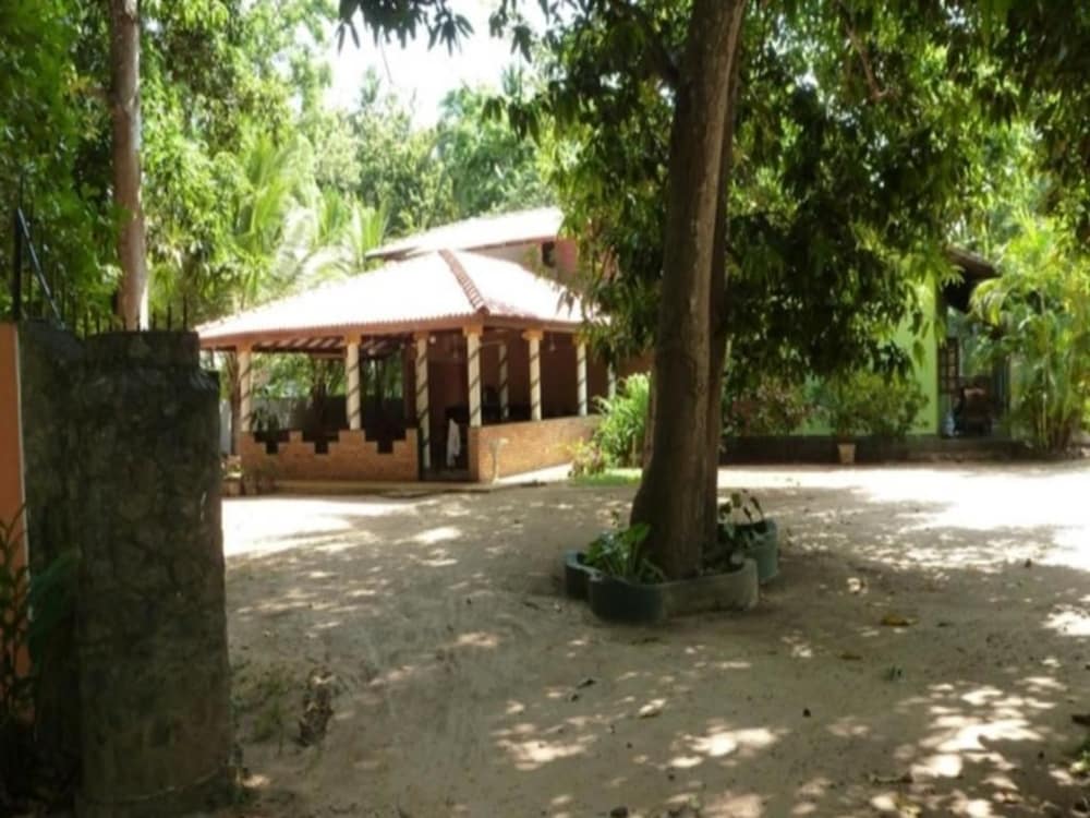 Regina Holiday Home