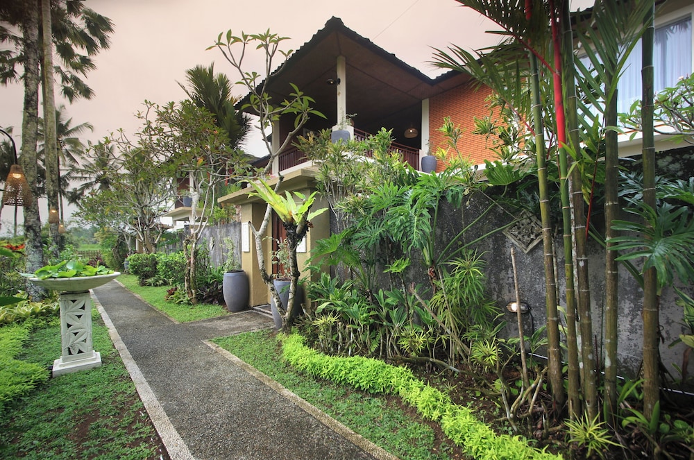 Kanaka Villas by Prabha