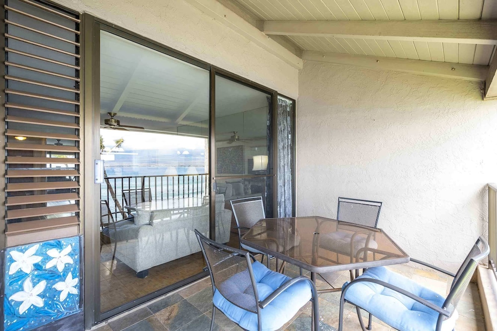 Lauloa 410 - Top Floor, Oceanfront Lanai, Molokini & Halaeakala Views, Split A/C