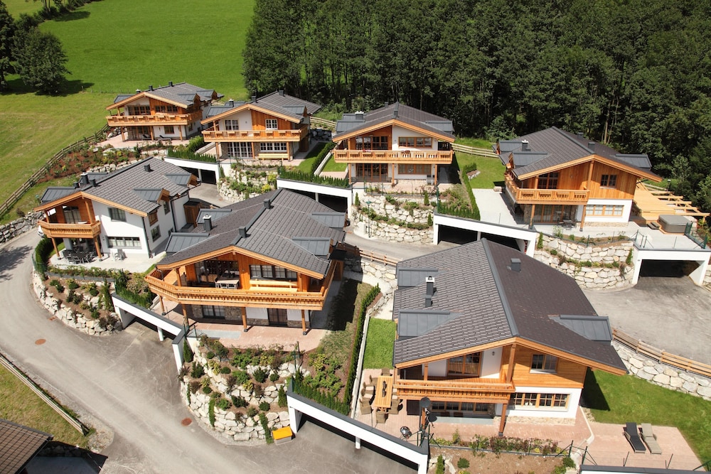AvenidA Panorama Chalet by Alpin Rentals