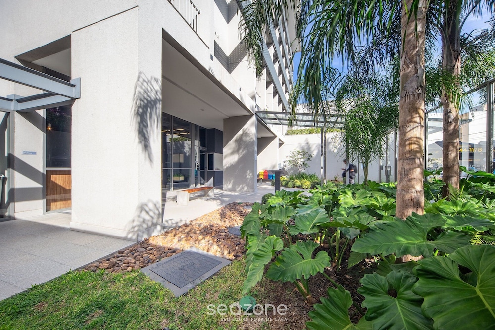 Beautiful Studio 290m From the Metro Hox1010