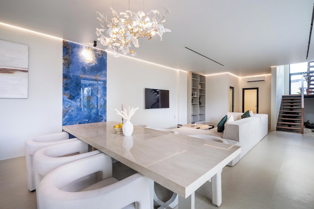 Hidden City Ubud - Modern Villas & Townhouses with Private Pools, Nature Views and Wellness Access