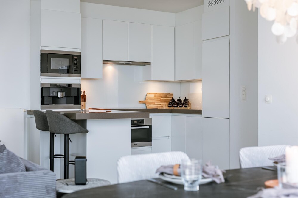 Modern Antwerp Apartment With City Views 2 Bedrooms