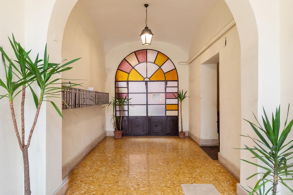Termini Station Lightsome 3BR Apartment photo 5