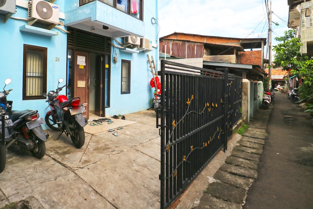 Kabin Kapsul Kayu Jati V Jakarta - Male Only - Hostel