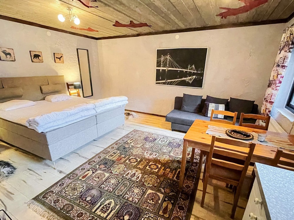 Cozy Holiday Home in Hoor for Four