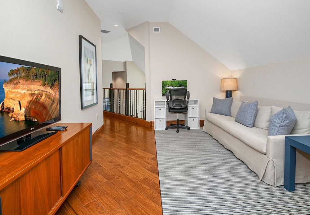 Ritz Carlton Vail #402 4 Bedroom Condo
