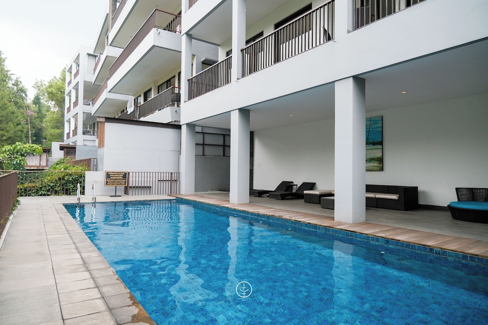 Magenta Hill View Villa 6 bedrooms with a private slide pool