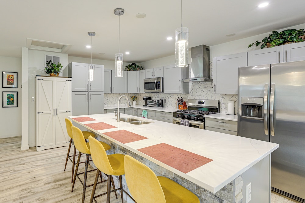 Modern Wheat Ridge Home ~ 5 Mi to Dtwn Denver