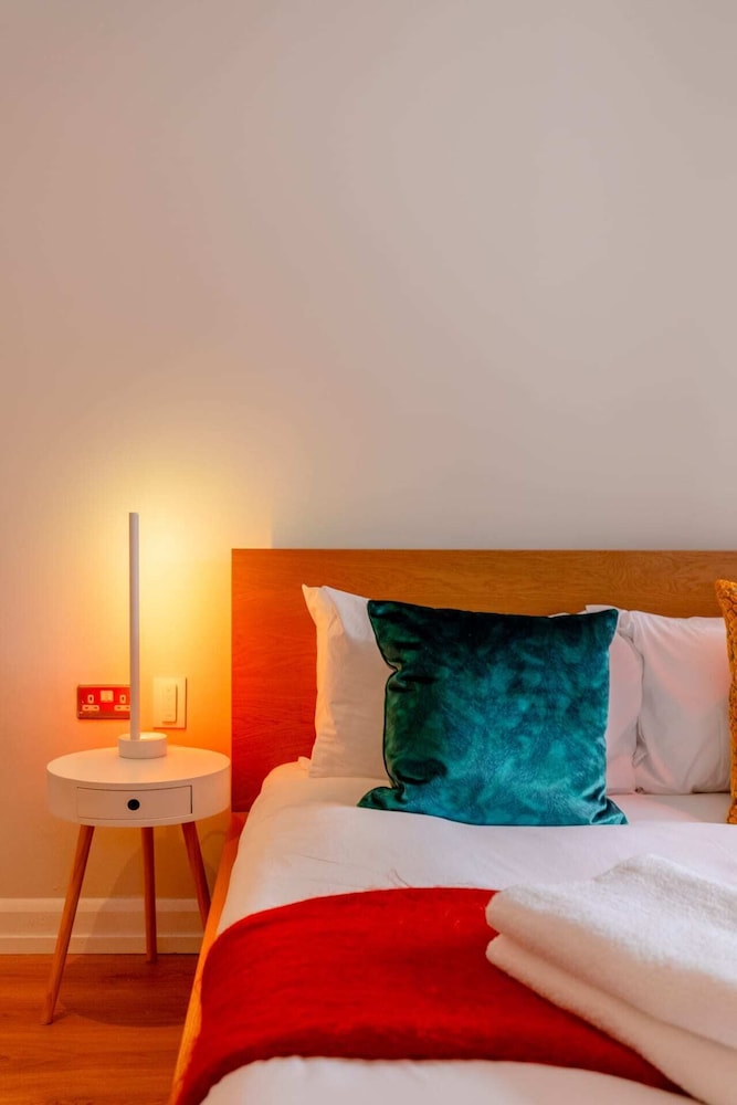 Vibrant & Inviting 1BD Flat, Heart of Haggerston!