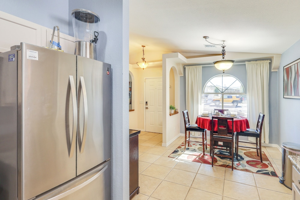 5 Mi to CO River: Home w/ Pool in Fort Mohave!