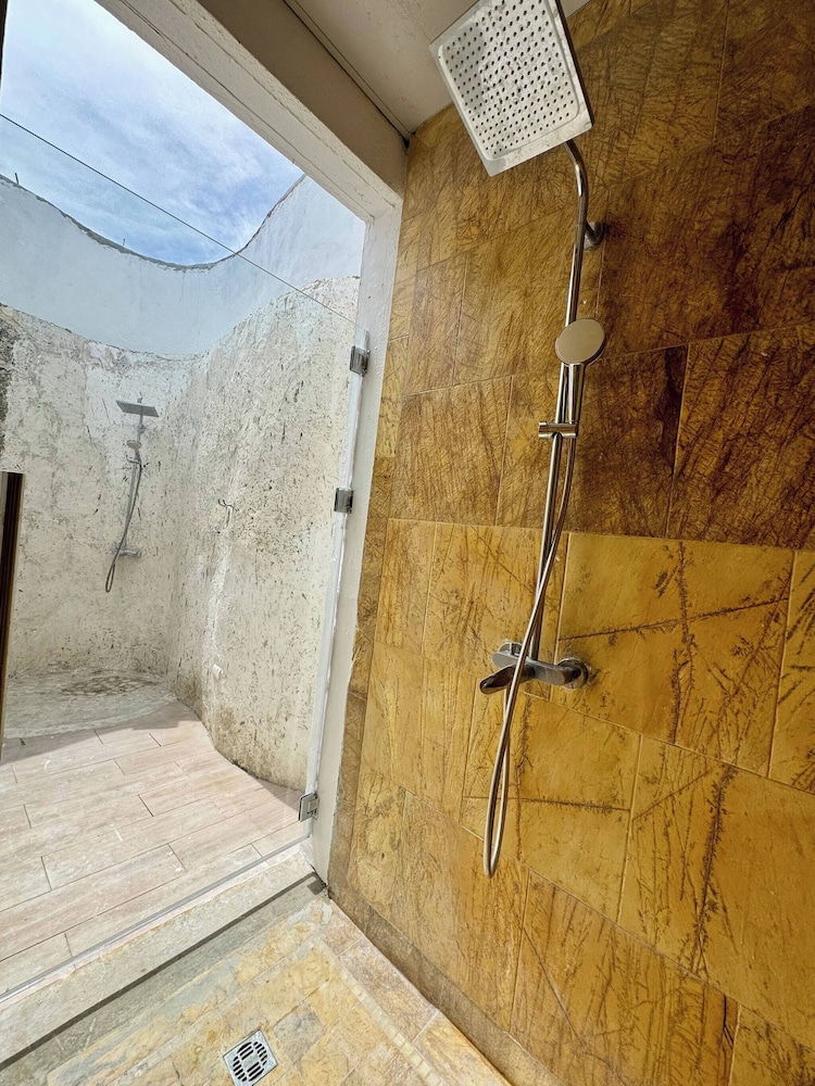 Luxurious Punta Cana Villa With Private Pool & Beach Access