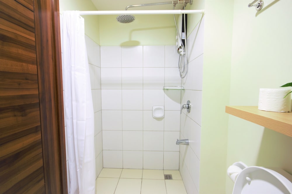 Cebu Vacations - Versteeg Vacations - Horizons 101 - Property Image 4