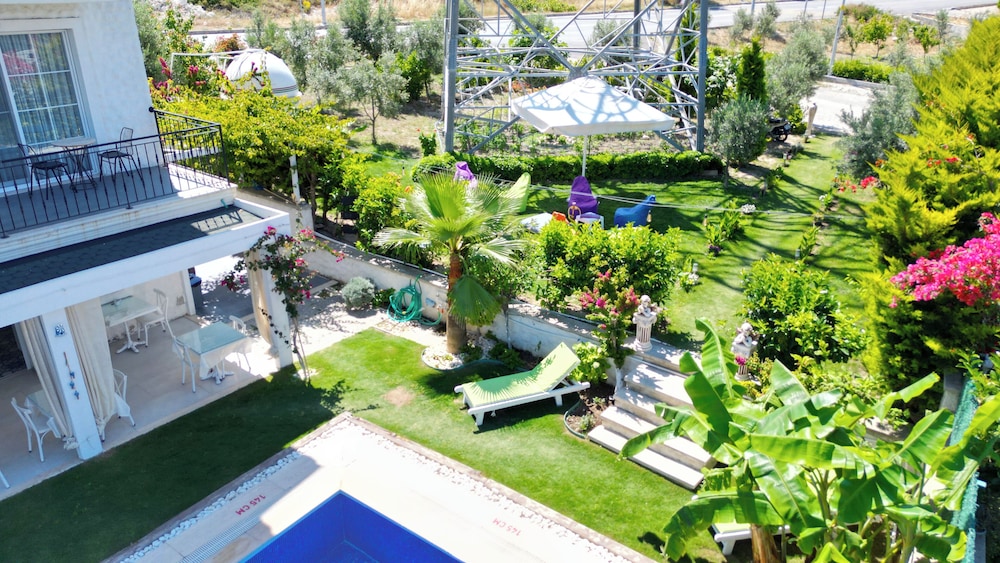 Lavinia Garden Alaçatı - Image 14