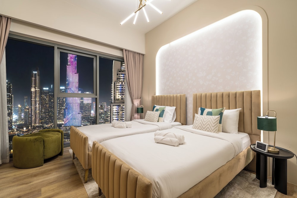 Ultra LUX Burj View Spacious High Floor