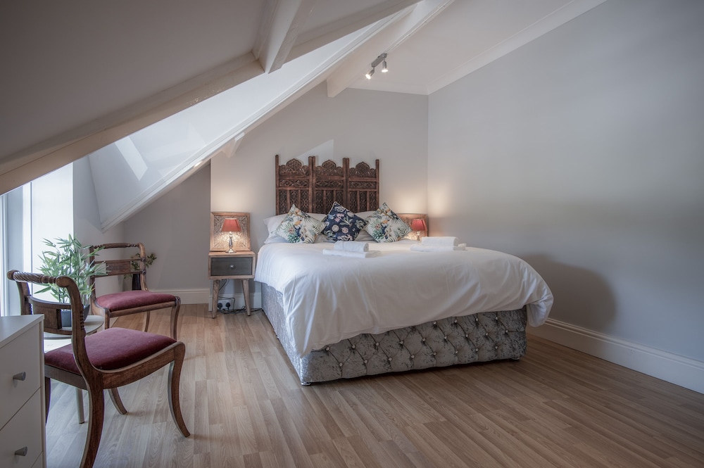 Langland Road - 2 Bedroom Town House view 2