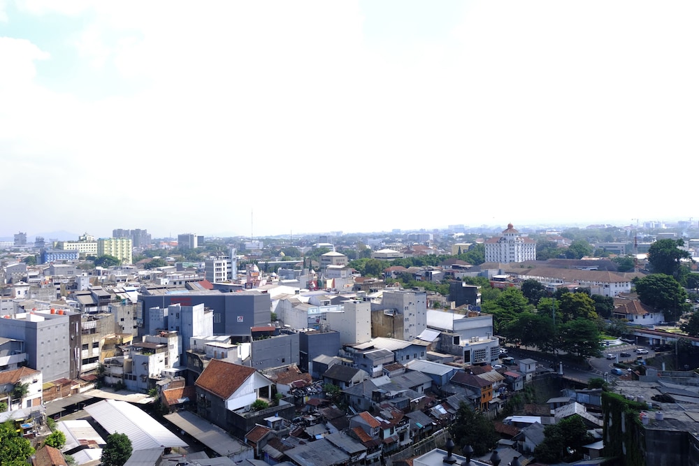 Great Deal 2Br At Braga City Walk Apartment view 2
