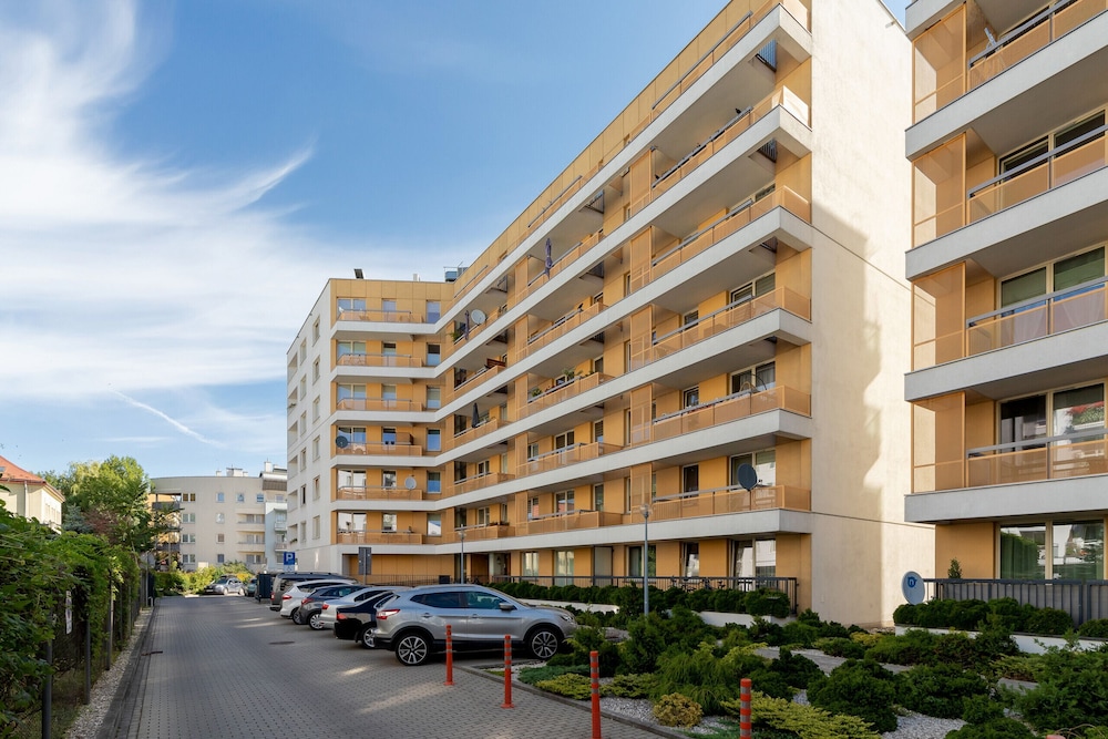 Apartment Cracow Bajeczna by Renters view 2