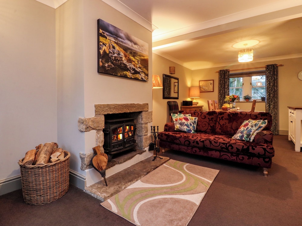 Woodside Cottage