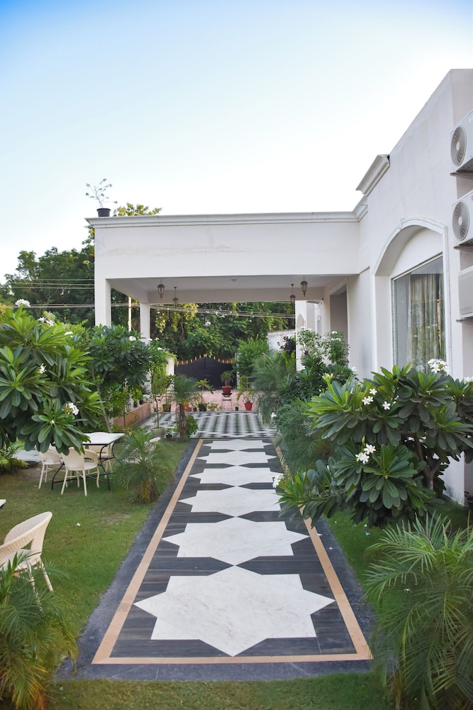 Surya Kothi Resort