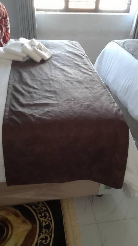 Luxury 3 Bedroom Self Catering Apartment- Masvingo