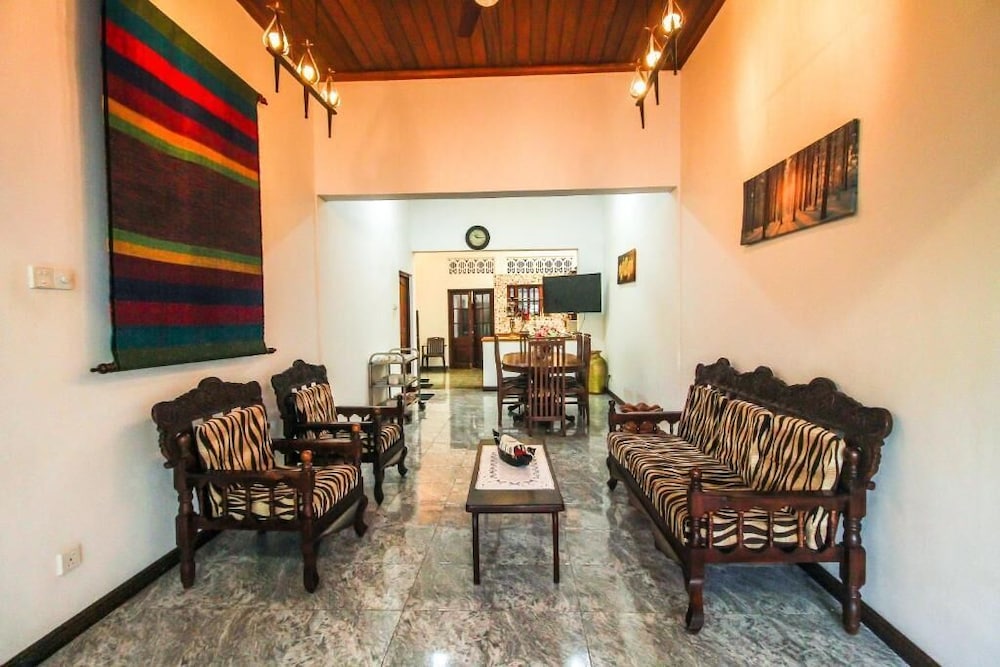 Leos Home Stay