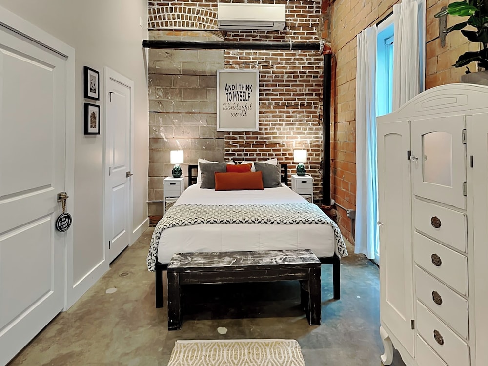 Tremont Meilleur 104 by Ryson Vacation Rentals