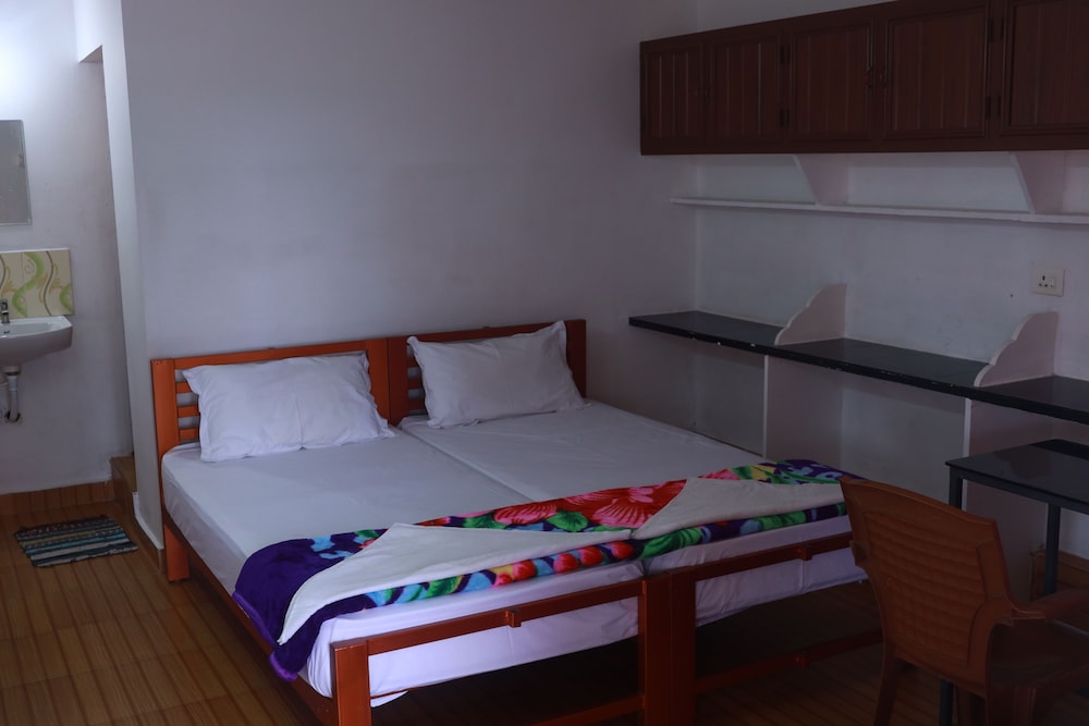 ASHRAMAM HEALTH RESORT