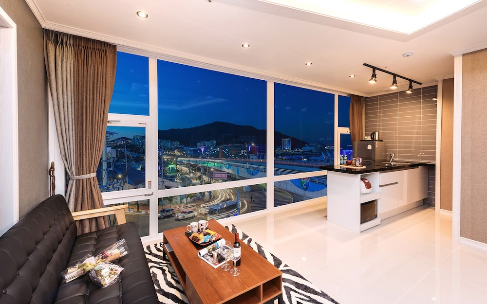 Yeosu Paradise Spa Pension