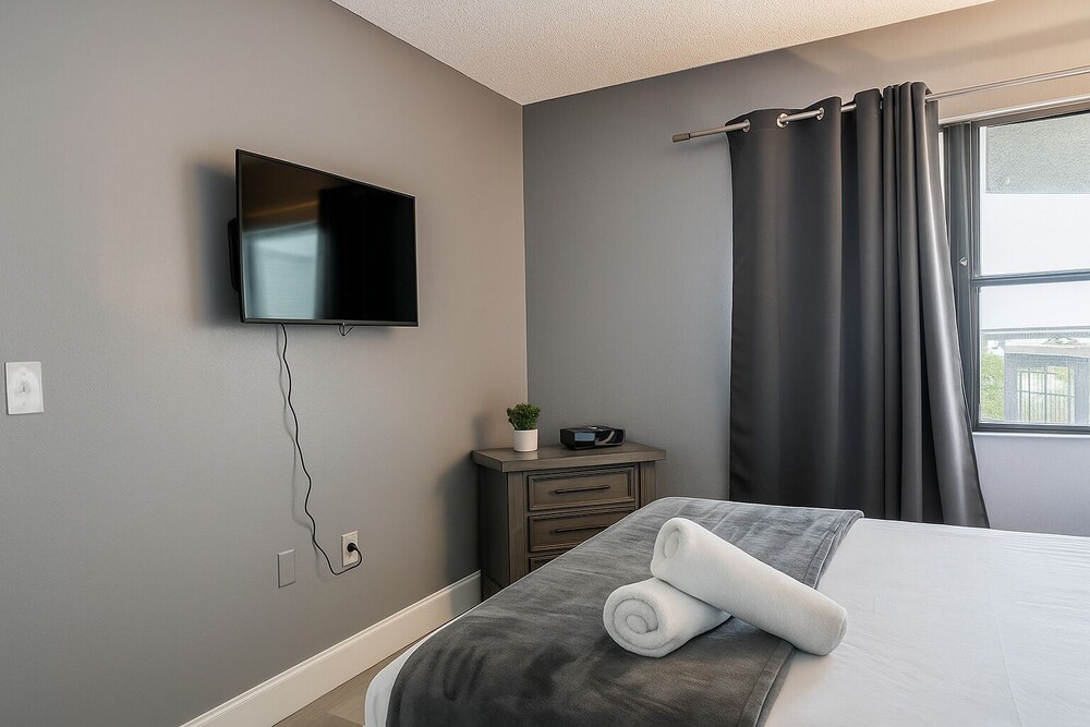 Enclave Swanky