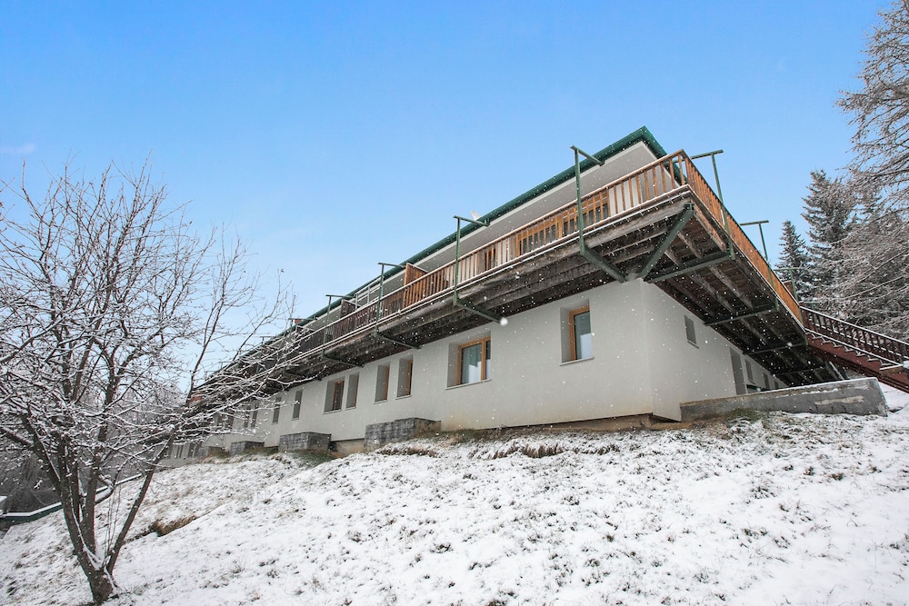 Studio Sansi 34