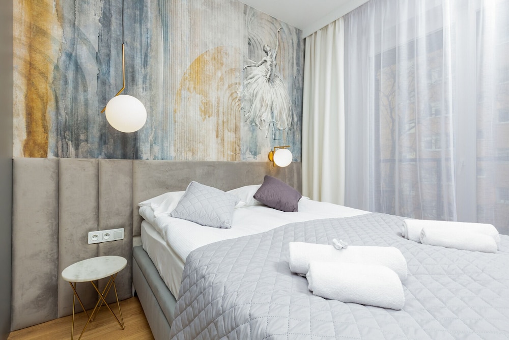 Warsaw Sienna Apartments by Renters view 4