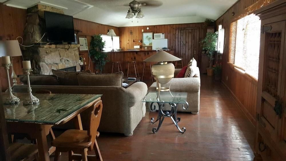 Indian River Lagoon Waterfront Cottages