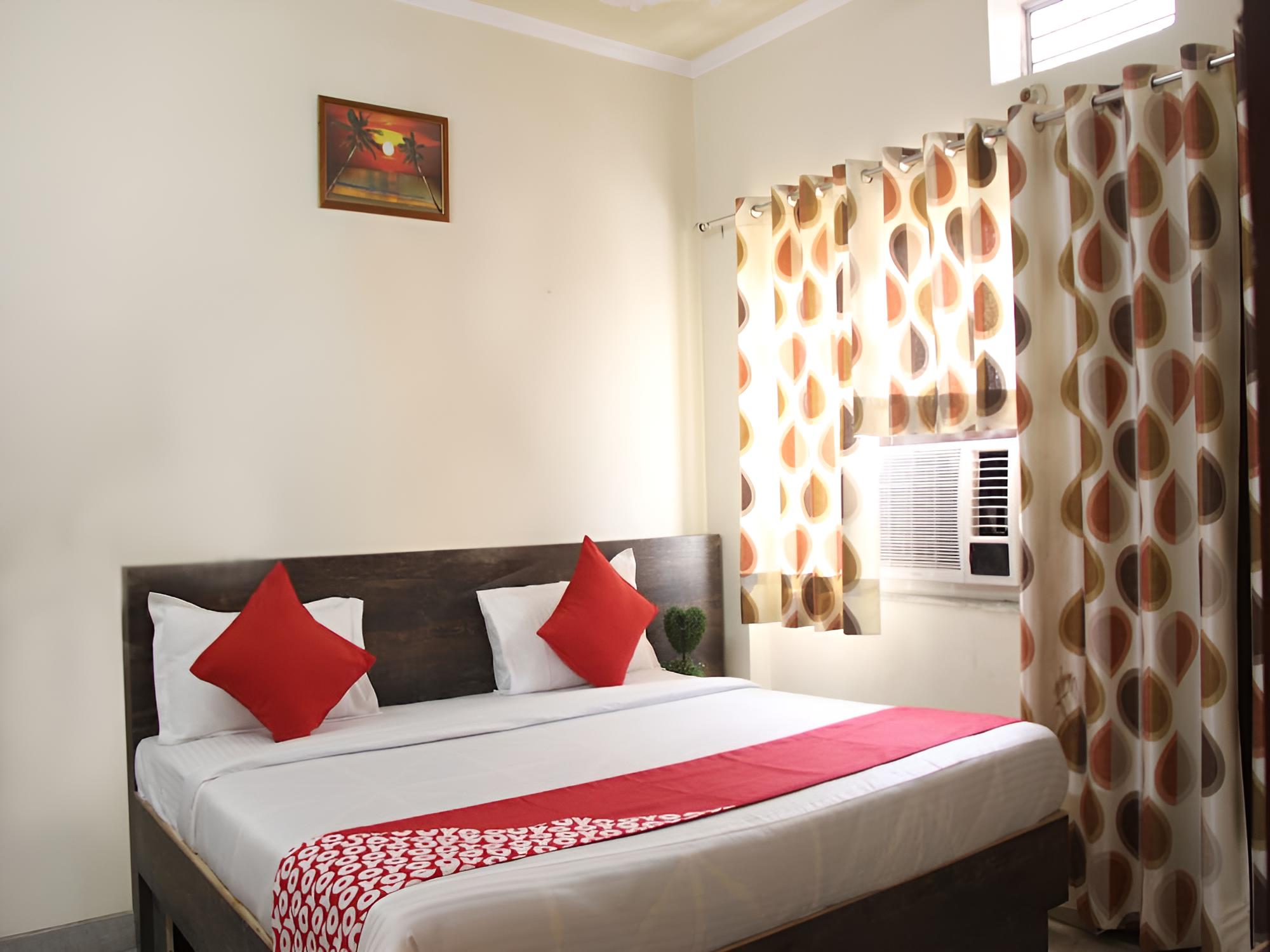 OYO 14066 hotel Govindi palace