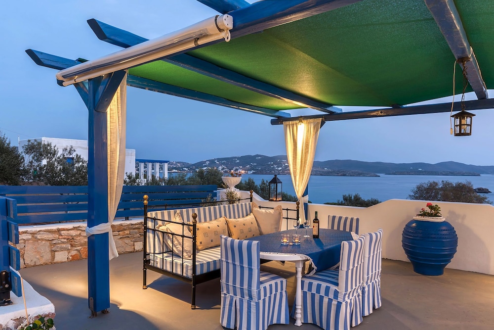 Sea View Studios