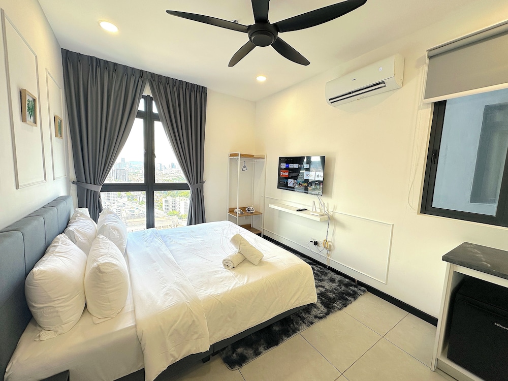 Neu Suites By Serenity Vacation Homes