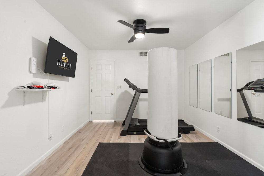 Scottsdale Palms Pickle-putt-swim-bocce Bbq-gym