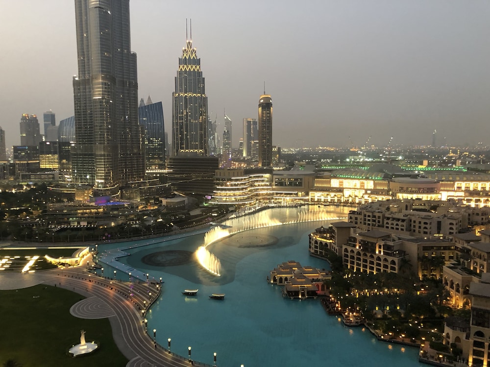 Ultimate Stay 4BR Burj Khalifa view