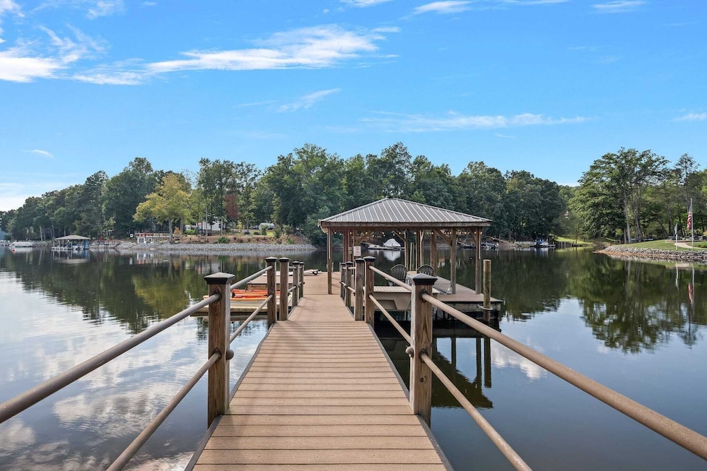 Livin' Large Lake Norman Estate w/ Pool, Dock, Game Room & Scenic Views