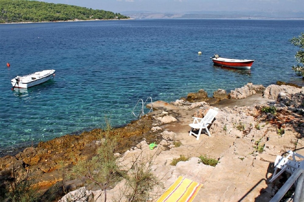 Jagoda - Next to the sea - B2