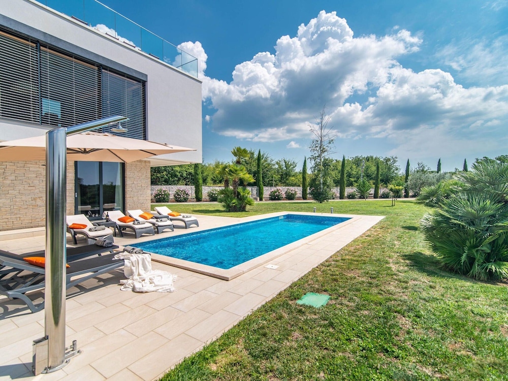 Luxury Villa With Pool and sea View view 3