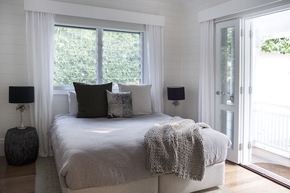 Your Luxury Escape - Boonara at Byron view 2