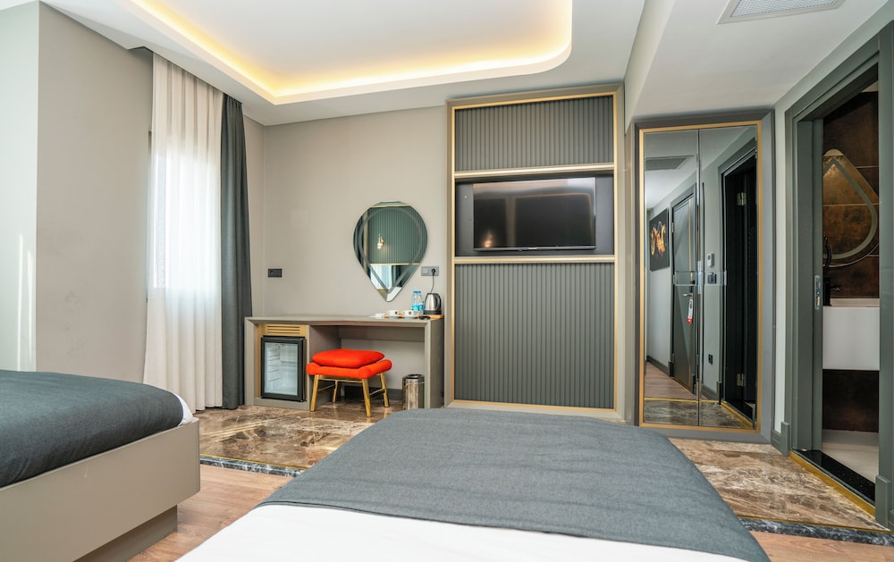 216 Ruby Süit - Image 12