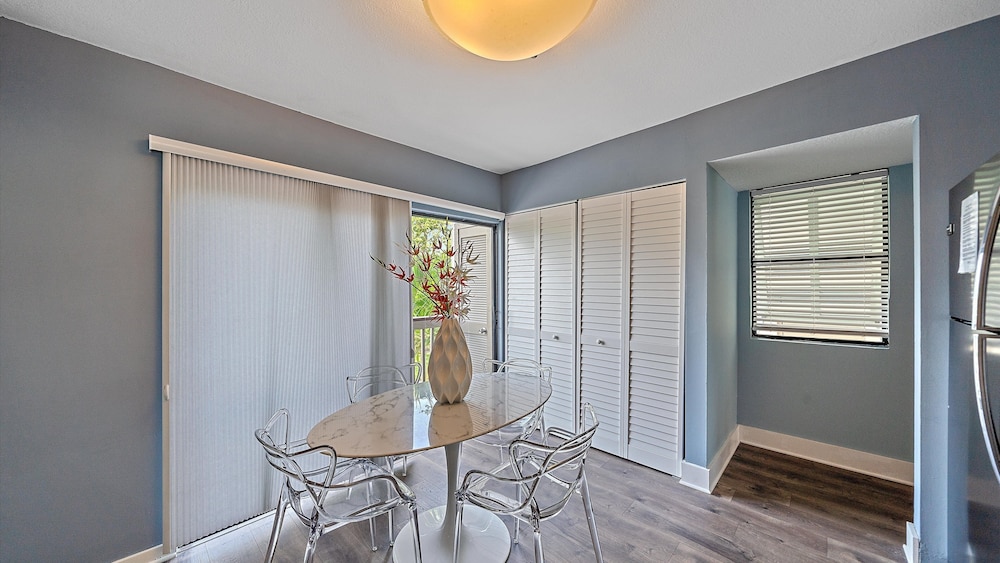 Siesta Beach Retreat 2 Bedroom Townhouse