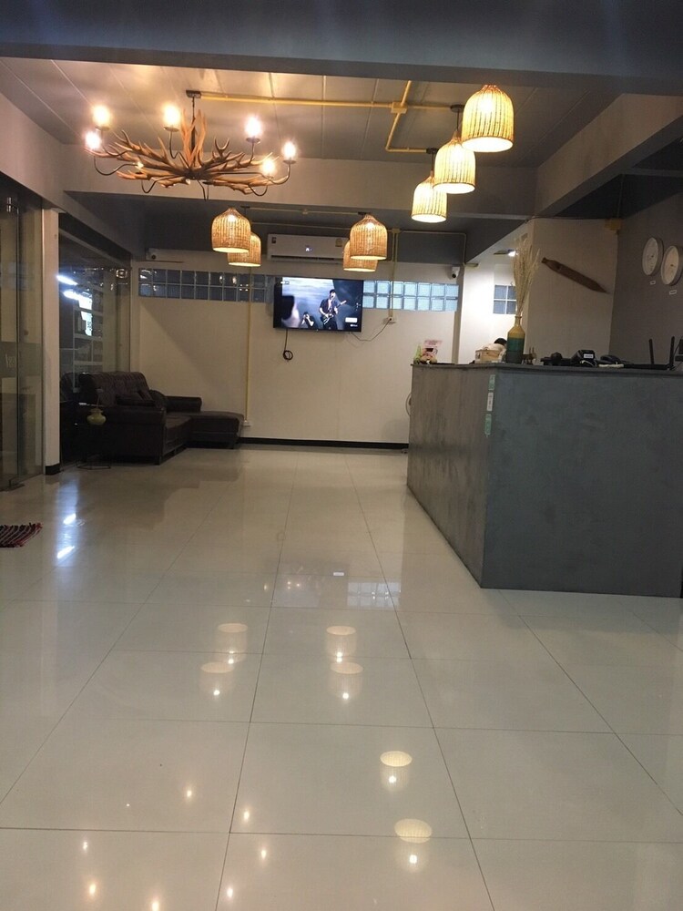 Near BKK Airport Hostel