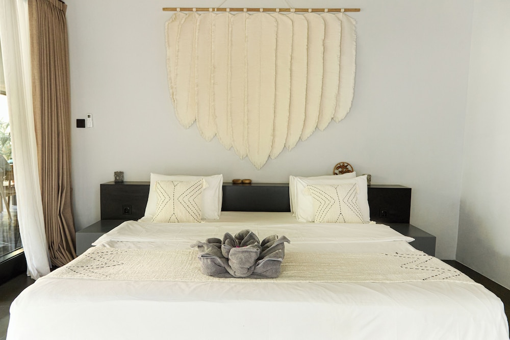Villa Savaya Canggu Batu Bolong