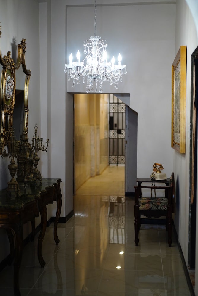 Casa Of Essence