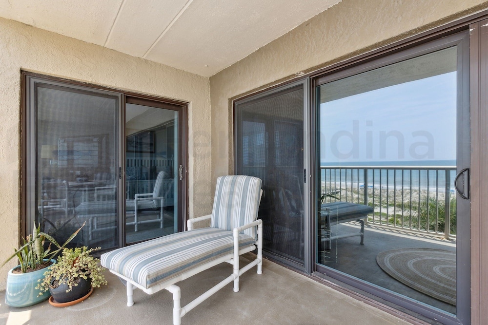 444 Amelia By The Sea 3 Bedroom Condo