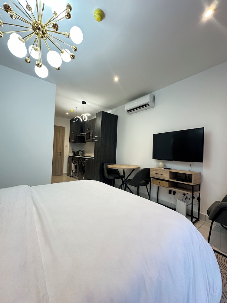 Loxwood Apartment
