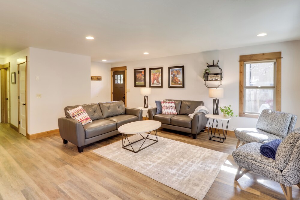 5 Mi to Whitefish Resort: Getaway w/ Shared Patio